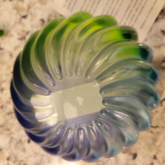 Pretty Studio Nova Solaris Blue Green Glass Bowl with Original Sticker and Box - Picture 4 of 10